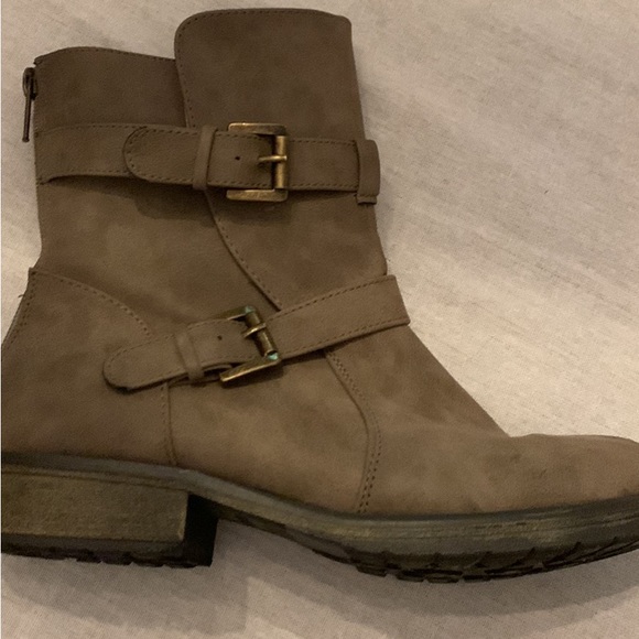 Girls Steve Madden boots - Picture 2 of 3